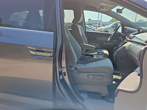 Used 2016 Honda Odyssey EX image 20