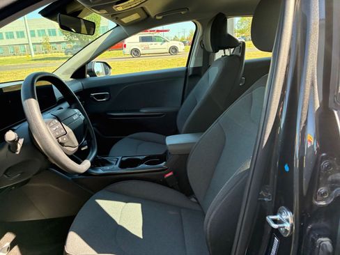 Used 2025 Kia K4 LXS image 25