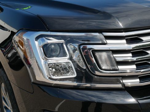 Used 2018 Ford Expedition Max Limited AWD/4WD image 16