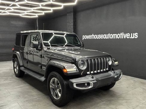 Used 2019 Jeep Wrangler Unlimited Sahara AWD/4WD image 13