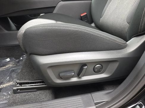 Used 2026 Nissan Rogue SV AWD/4WD image 28