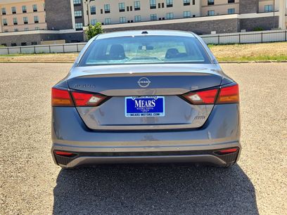 Used 2025 Nissan Altima 2.5 SV