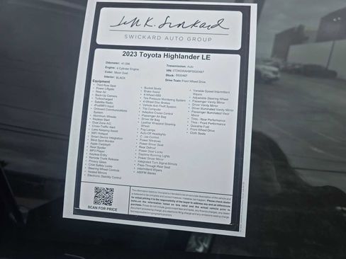 Used 2023 Toyota Highlander LE FWD image 16