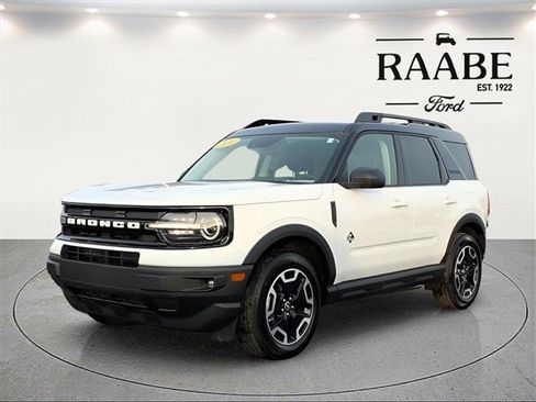 Used 2024 Ford Bronco Sport Outer Banks image 3