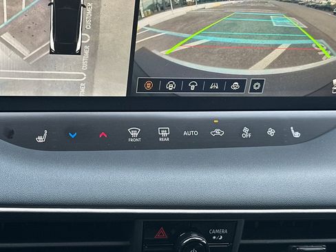 New 2026 Nissan Leaf Platinum+ w/ Cargo Package (Platinum+) image 25