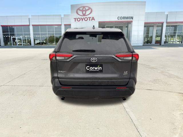Used 2023 Toyota RAV4 LE AWD/4WD image 18