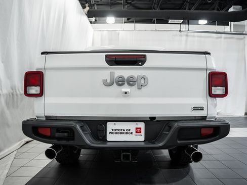 Used 2021 Jeep Gladiator Overland w/ Popular Equipment Package image 5