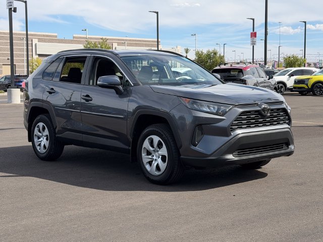Used 2021 Toyota RAV4 LE FWD image 10