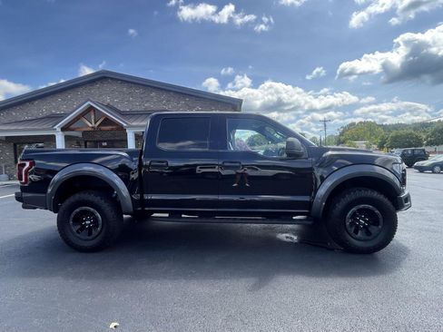 Used 2017 Ford F150 Raptor w/ Equipment Group 801A Mid AWD/4WD image 23