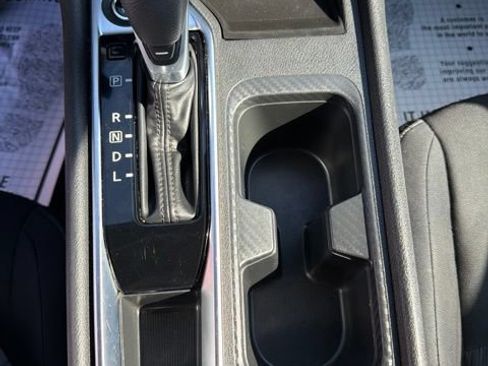 Used 2024 Nissan Sentra SV FWD image 19