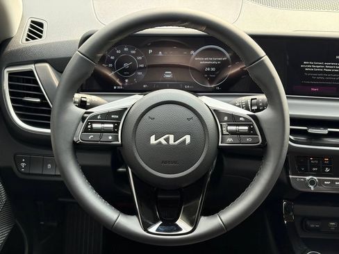 New 2026 Kia Seltos EX FWD image 31