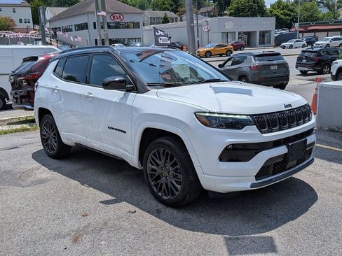 Used 2023 Jeep Compass High Altitude AWD/4WD image 4