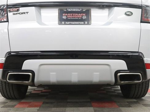 Used 2019 Land Rover Range Rover Sport HSE Dynamic image 10