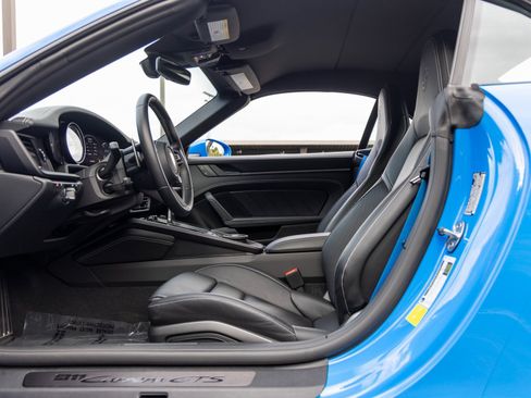 Certified 2024 Porsche 911 Carrera GTS image 32