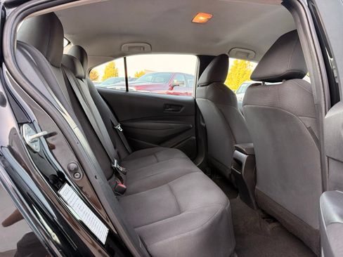 Used 2022 Toyota Corolla LE FWD image 18