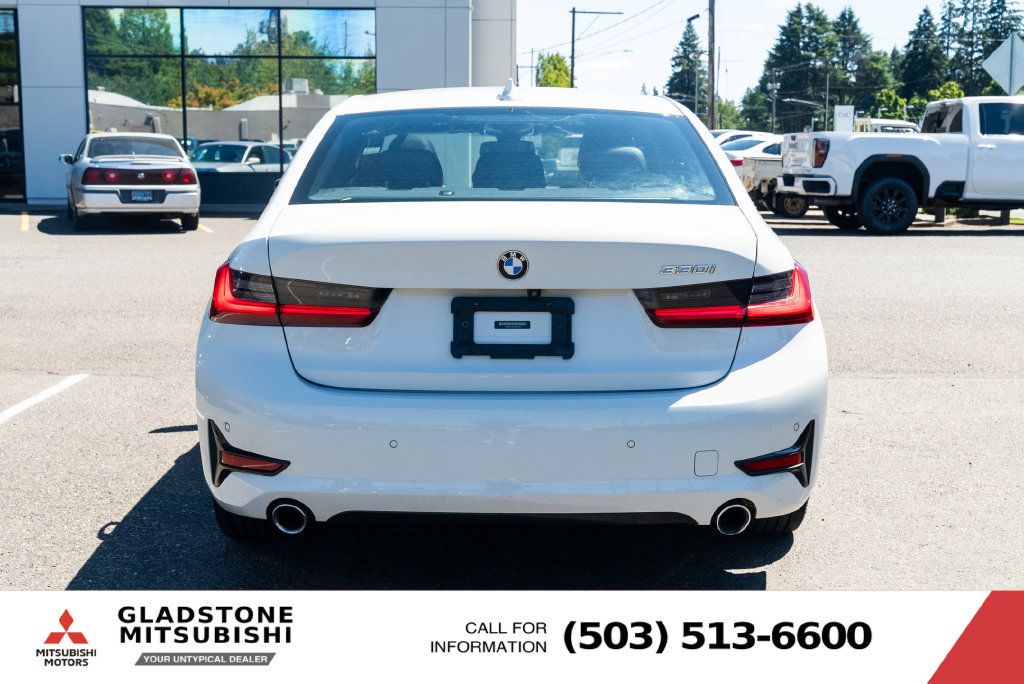 Used 2020 BMW 330i Sedan w/ Convenience Package RWD image 6