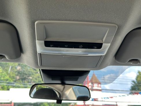 Used 2024 Nissan Sentra SV FWD image 27
