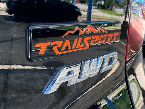 Used 2022 Honda Pilot TrailSport image 10
