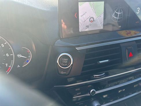 Used 2018 BMW X3 xDrive30i image 4