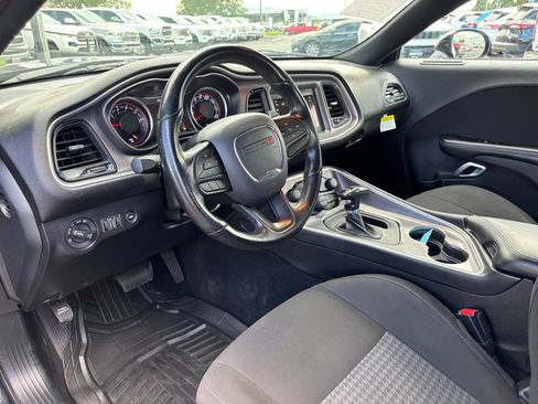 Used 2022 Dodge Challenger GT AWD/4WD image 14