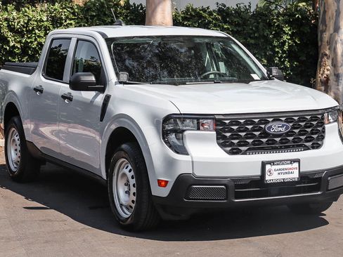 Used 2025 Ford Maverick XL FWD image 5
