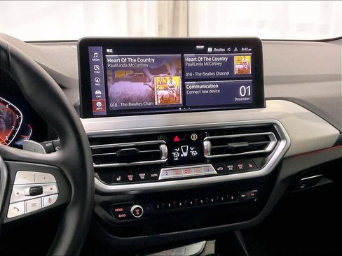 Used 2024 BMW X3 xDrive30i w/ Premium Package image 18