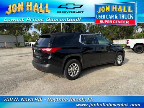Used 2020 Chevrolet Traverse LT FWD image 9