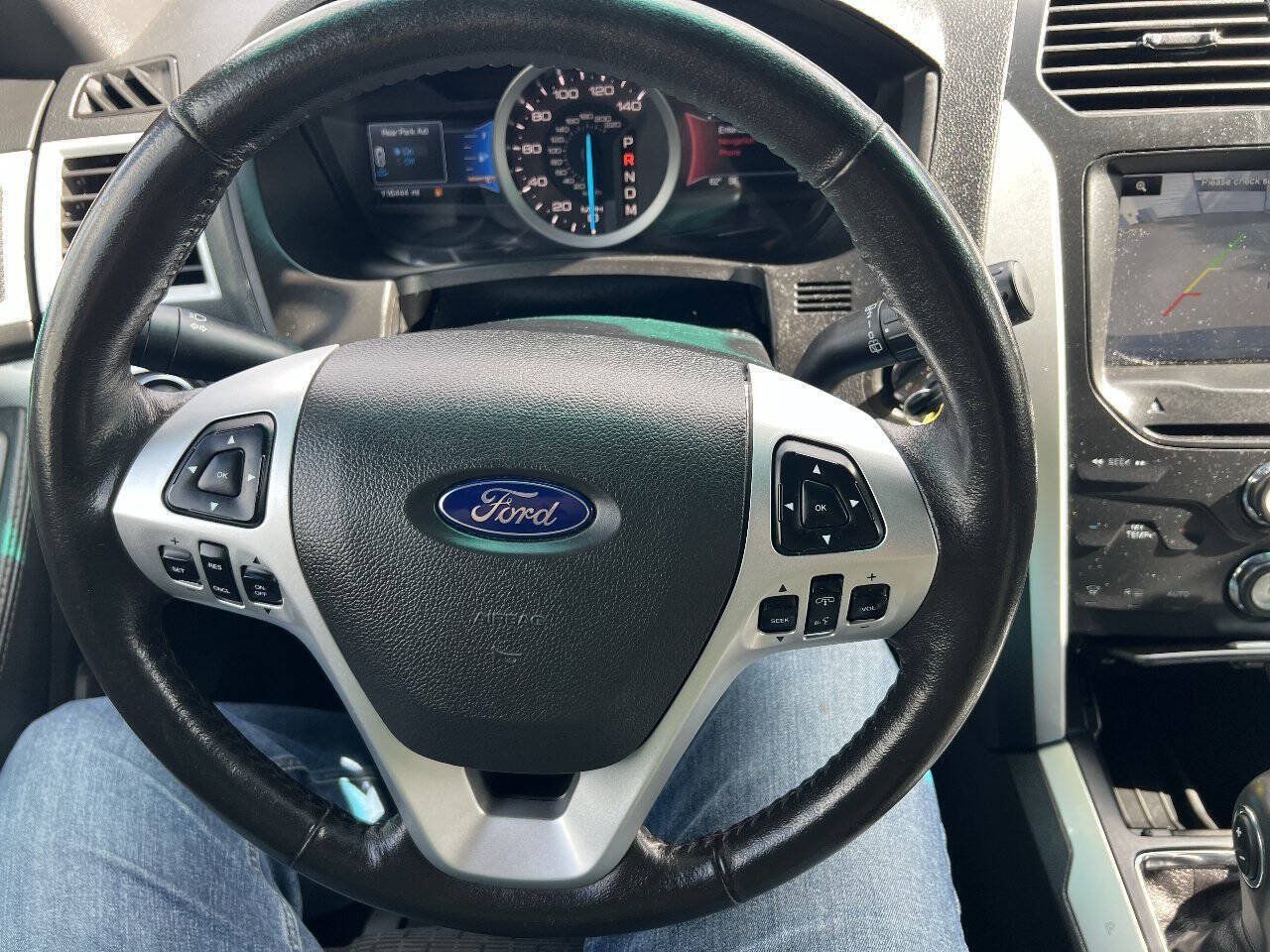 Used 2015 Ford Explorer XLT w/ Equipment Group 201A AWD/4WD image 30