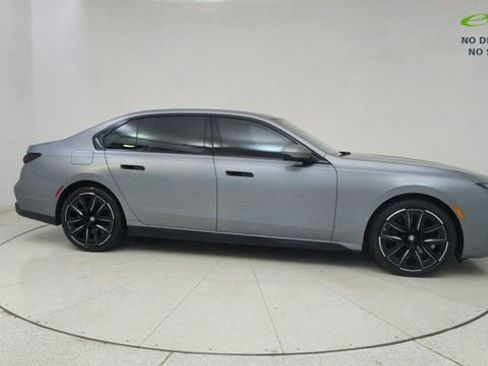 Used 2023 BMW 760i xDrive w/ Executive Package AWD/4WD image 62