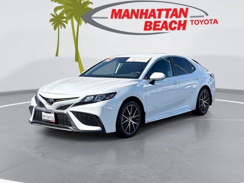 Certified 2024 Toyota Camry SE w/ Convenience Package FWD image 1
