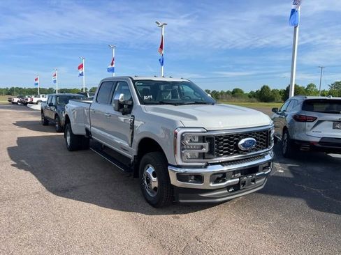 New 2026 Ford F350 Lariat AWD/4WD image 1