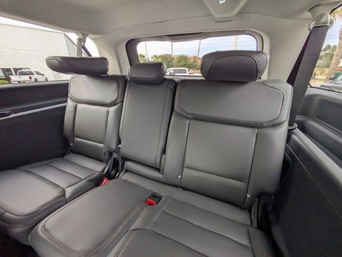 New 2025 Ford Expedition Max Active image 19