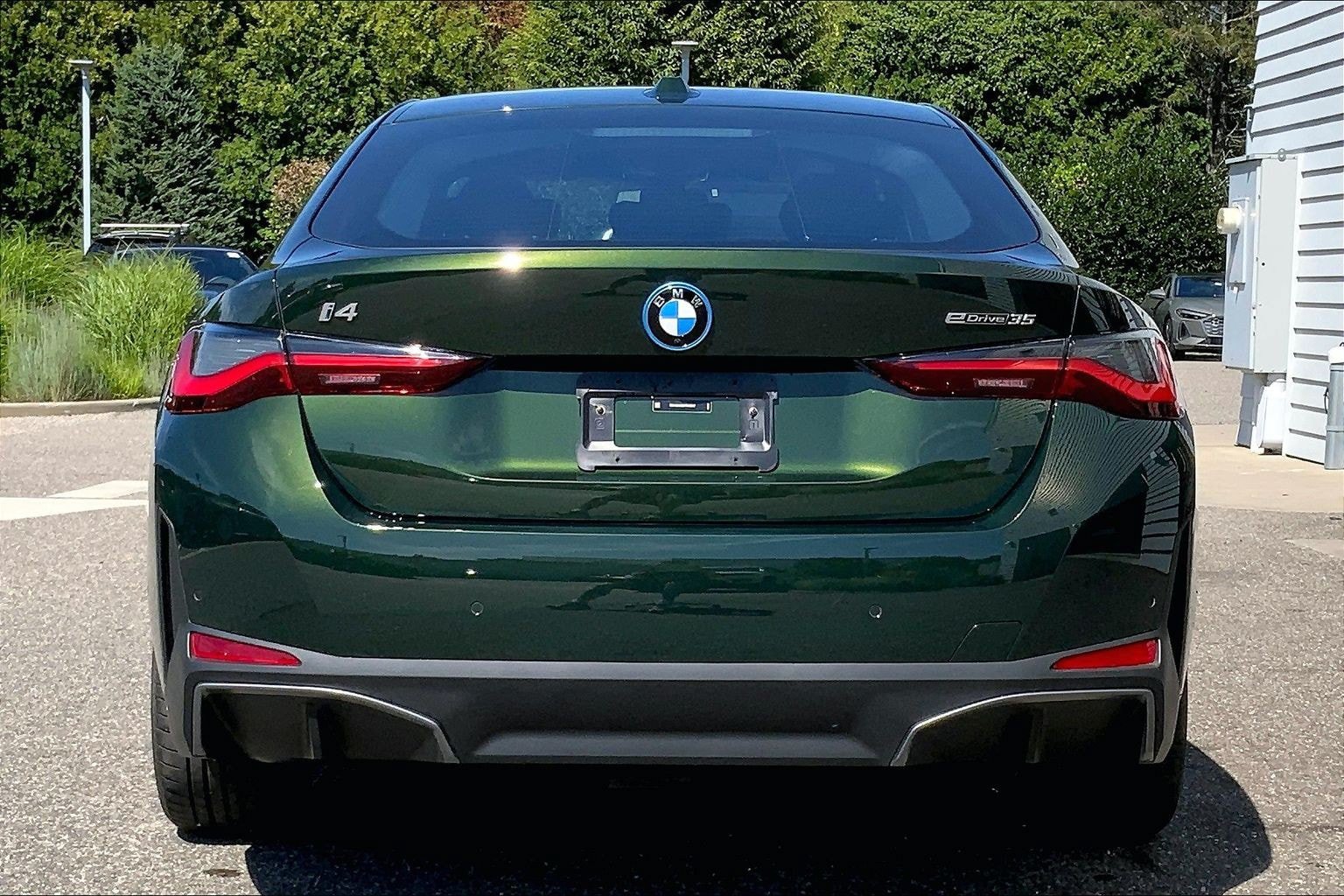 Used 2023 BMW i4 eDrive35 w/ Premium Package RWD image 5