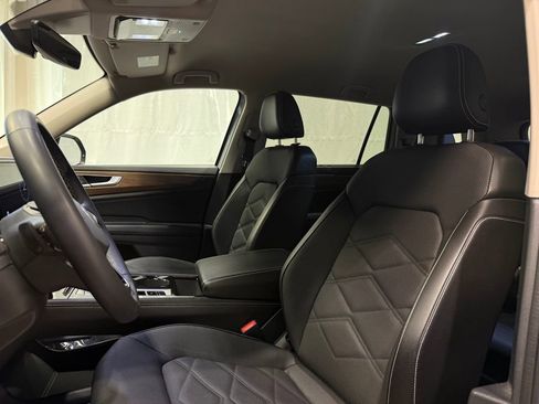 Used 2024 Volkswagen Atlas SE image 20