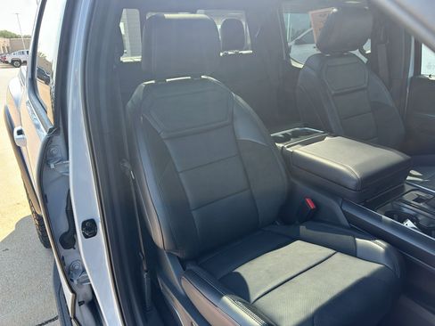 Used 2025 Ford F150 Raptor AWD/4WD image 35