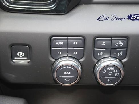 Used 2025 GMC Sierra 2500 AT4 w/ AT4 Premium Plus Package image 23