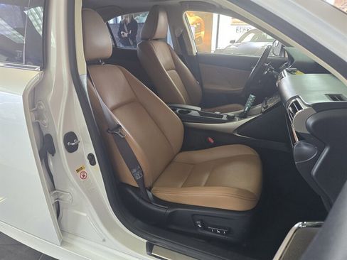 Used 2016 Lexus IS 200t image 14