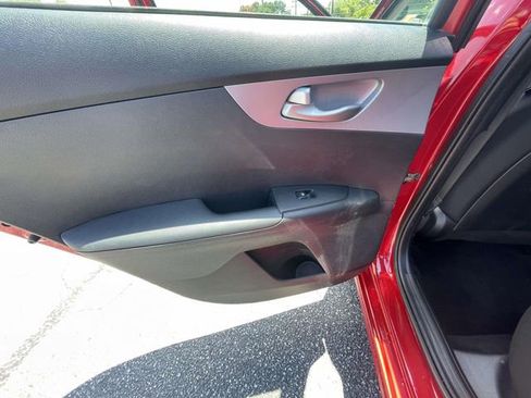 Used 2024 Kia Forte LXS FWD image 14