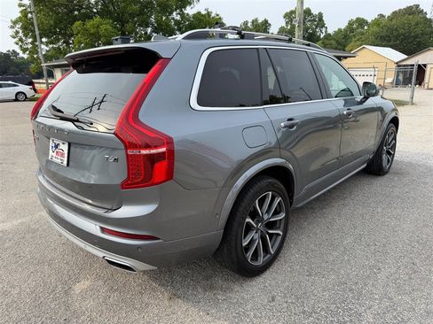 Used 2018 Volvo XC90 T6 Momentum w/ Convenience Package AWD/4WD image 5