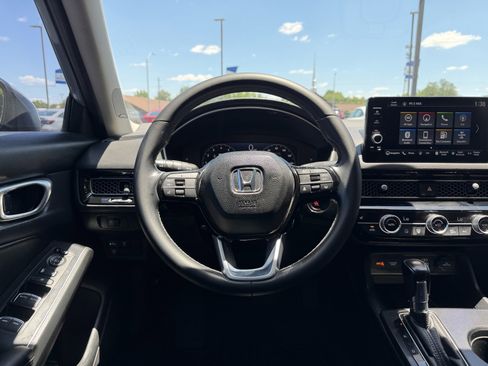 Used 2023 Honda Civic Touring image 24