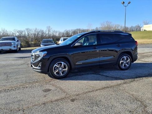 Used 2021 GMC Terrain SLT image 30