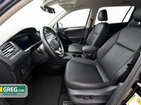 Used 2023 Volkswagen Tiguan SE FWD image 10
