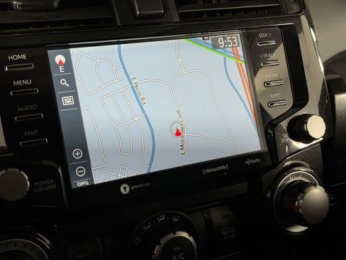 Used 2020 Toyota 4Runner TRD Off-Road Premium image 17