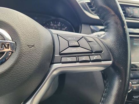 Certified 2022 Nissan Rogue Sport SV FWD image 26