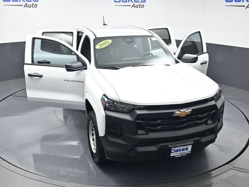 Used 2025 Chevrolet Colorado W/T w/ Advanced Trailering Package AWD/4WD image 58