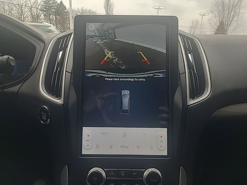 Used 2024 Ford Edge SEL w/ Convenience Package image 20