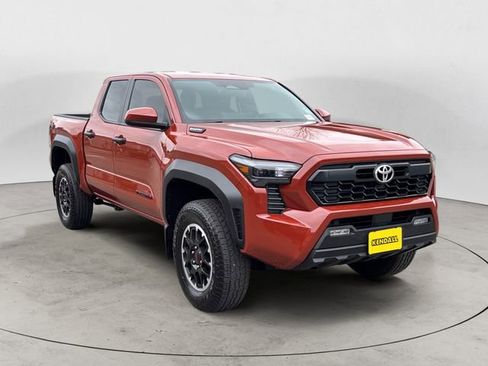 Used 2025 Toyota Tacoma TRD Off-Road image 7
