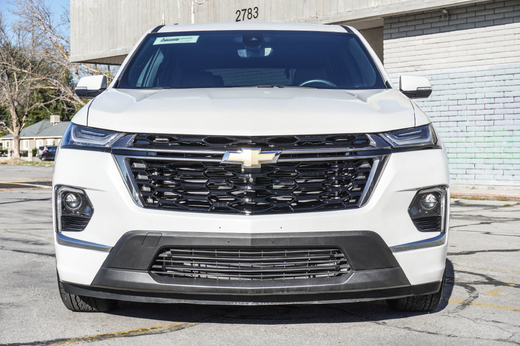 Used 2023 Chevrolet Traverse High Country w/ LPO, Floor Liner Package AWD/4WD image 9