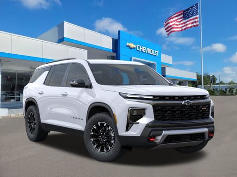 New 2026 Chevrolet Traverse Z71 w/ Enhanced Driving Package image 7