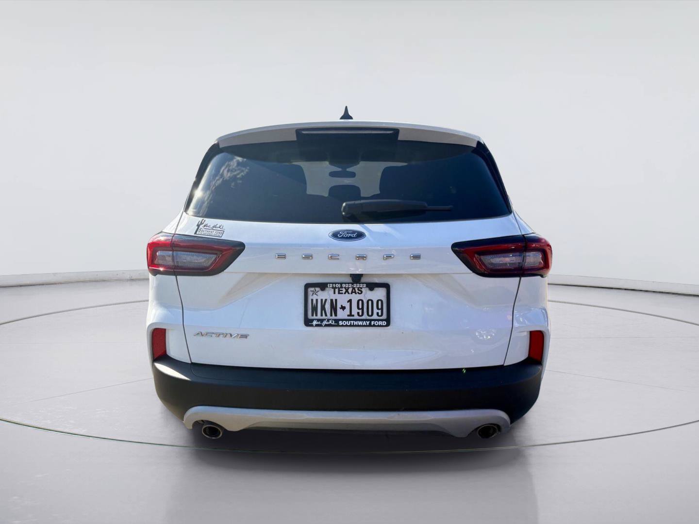 Used 2025 Ford Escape Active FWD image 4